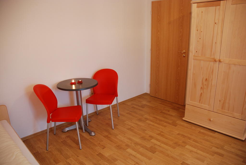 因维诺住宿加早餐酒店 Pohořelice 外观 照片